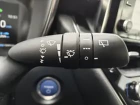 Toyota Corolla thumbnail 13