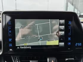 Toyota C-HR thumbnail 18