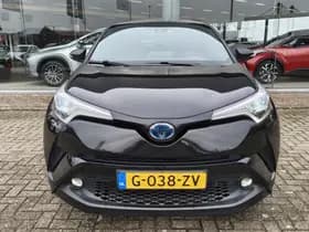 Toyota C-HR thumbnail 6