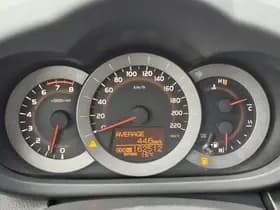Toyota RAV4 thumbnail 11