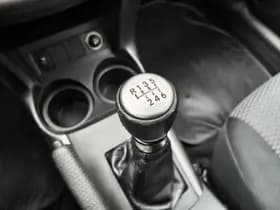 Toyota RAV4 thumbnail 18