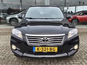 Toyota RAV4 thumbnail 6
