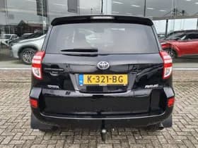 Toyota RAV4 thumbnail 7