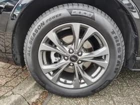 Ford Kuga thumbnail 42