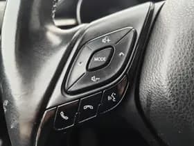Toyota C-HR thumbnail 14