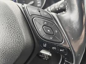 Toyota C-HR thumbnail 15