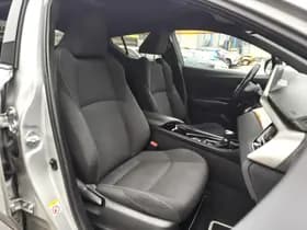 Toyota C-HR thumbnail 31