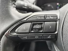 Toyota Yaris thumbnail 13