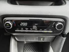Toyota Yaris thumbnail 19
