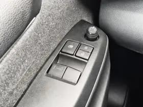 Toyota Yaris thumbnail 21