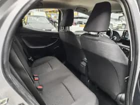 Toyota Yaris thumbnail 25