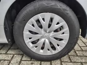 Toyota Yaris thumbnail 29