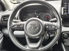 Toyota Yaris thumbnail 9