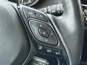 Toyota C-HR thumbnail 15