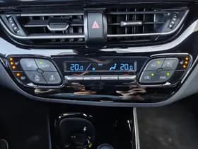 Toyota C-HR thumbnail 21