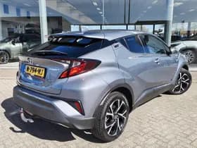 Toyota C-HR thumbnail 4
