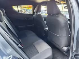 Toyota C-HR thumbnail 32