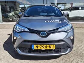 Toyota C-HR thumbnail 6