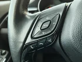 Toyota C-HR thumbnail 14