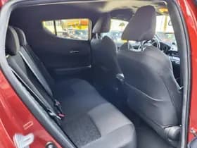 Toyota C-HR thumbnail 34