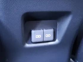 Toyota RAV4 thumbnail 31
