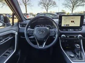 Toyota RAV4 thumbnail 9