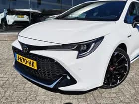 Toyota Corolla thumbnail 2