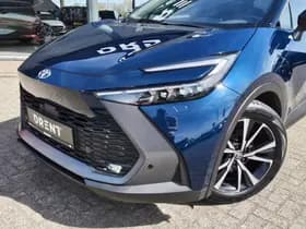 Toyota C-HR thumbnail 2