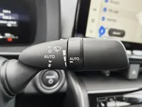 Toyota C-HR thumbnail 14