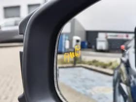 Toyota C-HR thumbnail 36