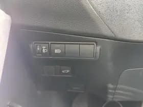 Toyota Corolla thumbnail 23