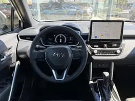 Toyota Corolla thumbnail 8