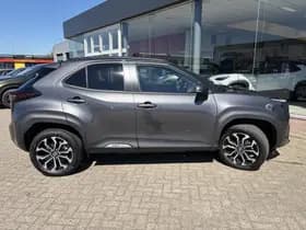 Toyota Yaris Cross thumbnail 5