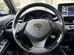 Toyota C-HR thumbnail 11