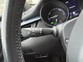 Toyota C-HR thumbnail 15