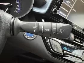 Toyota C-HR thumbnail 16