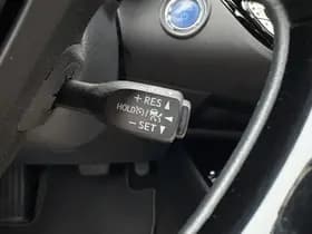 Toyota C-HR thumbnail 17