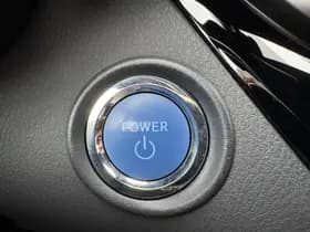 Toyota C-HR thumbnail 18