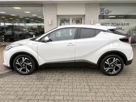 Toyota C-HR thumbnail 3