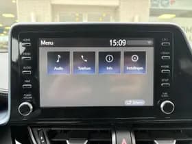 Toyota C-HR thumbnail 21