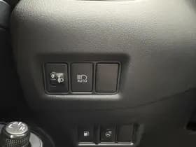 Toyota C-HR thumbnail 28