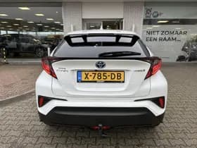 Toyota C-HR thumbnail 7