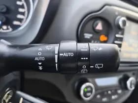 Toyota Yaris thumbnail 13