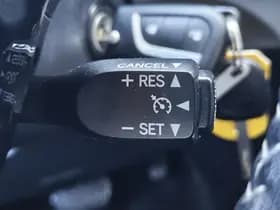 Toyota Yaris thumbnail 14