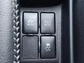 Toyota Yaris thumbnail 21