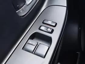 Toyota Yaris thumbnail 22