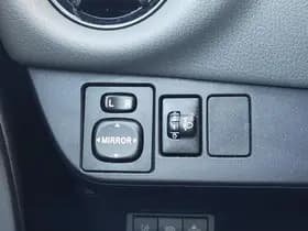 Toyota Yaris thumbnail 23