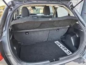 Toyota Yaris thumbnail 30