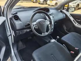 Toyota Yaris thumbnail 20