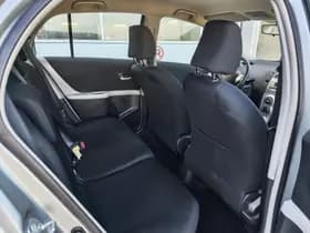 Toyota Yaris thumbnail 23